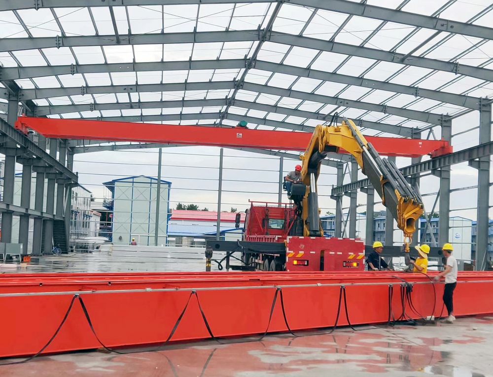 LH型電動葫蘆雙梁起重機.jpg