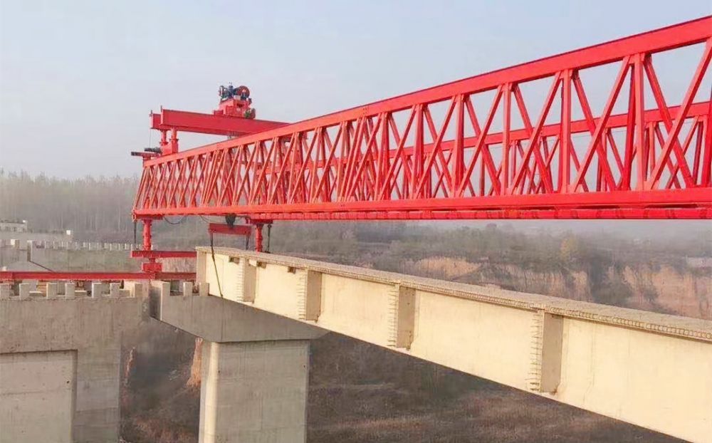 山西架橋機租賃廠家服務、路橋門機、提梁機、龍門吊租賃安裝搬遷維修