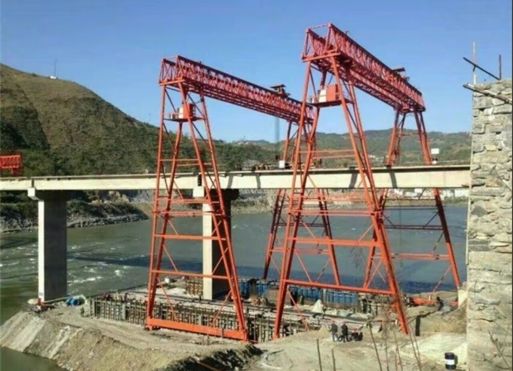 提梁機、路橋門機、架橋門機生產制造廠家、參數、價格