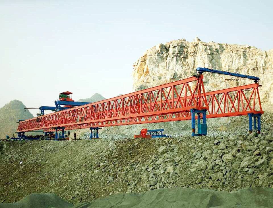 貴州公路鐵路高鐵架橋機(jī)出租租賃、架橋機(jī)搬遷移裝、改造維修維保