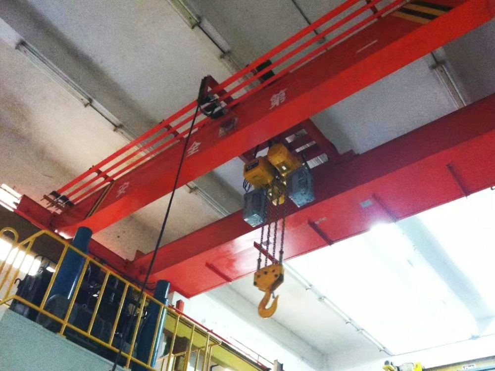 湖南起重機(jī)廠家、LH電動(dòng)葫蘆雙梁橋式起重機(jī)、葫蘆雙行車