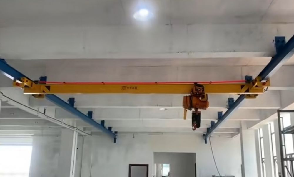 歐式電動(dòng)單梁懸掛起重機(jī)、新型懸掛吊機(jī)、懸掛天車(chē)