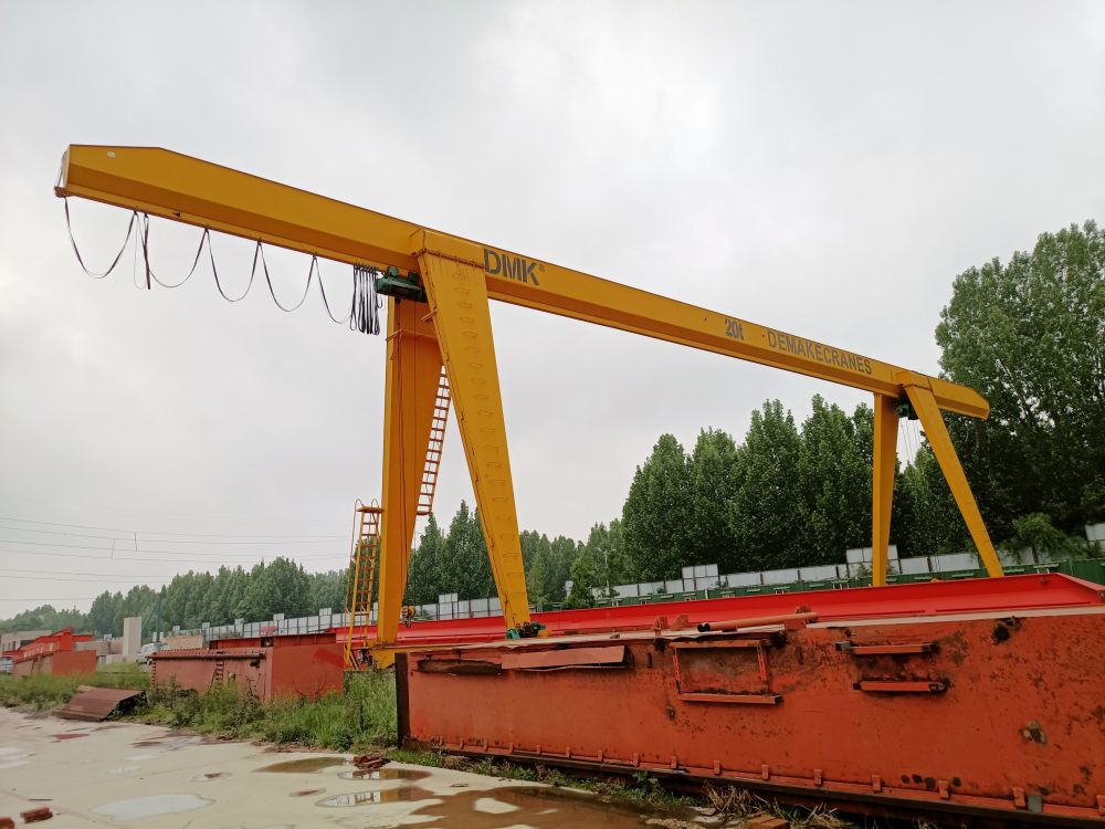 河北滄州龍門吊、電動(dòng)單梁門式起重機(jī)廠家、型號(hào)技術(shù)參數(shù)、價(jià)格