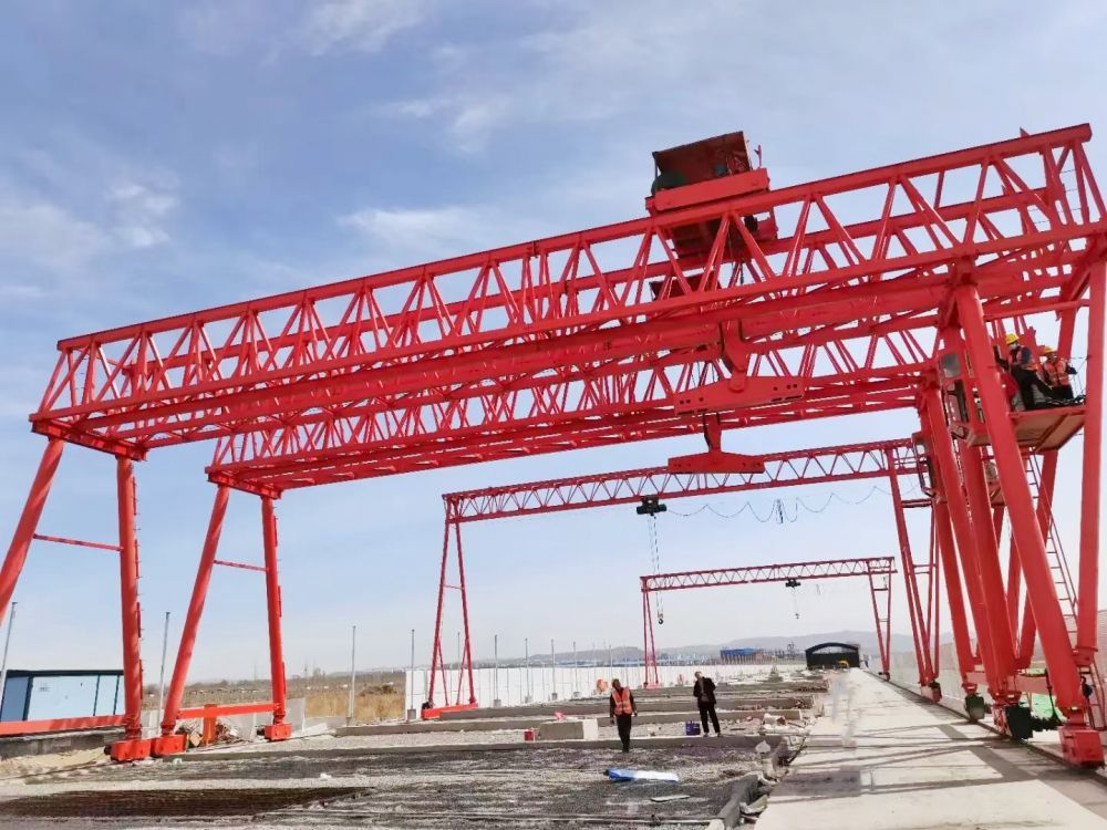 提梁機廠家、型號、參數(shù)、工程門式起重機、梁場龍門吊制造安裝維修