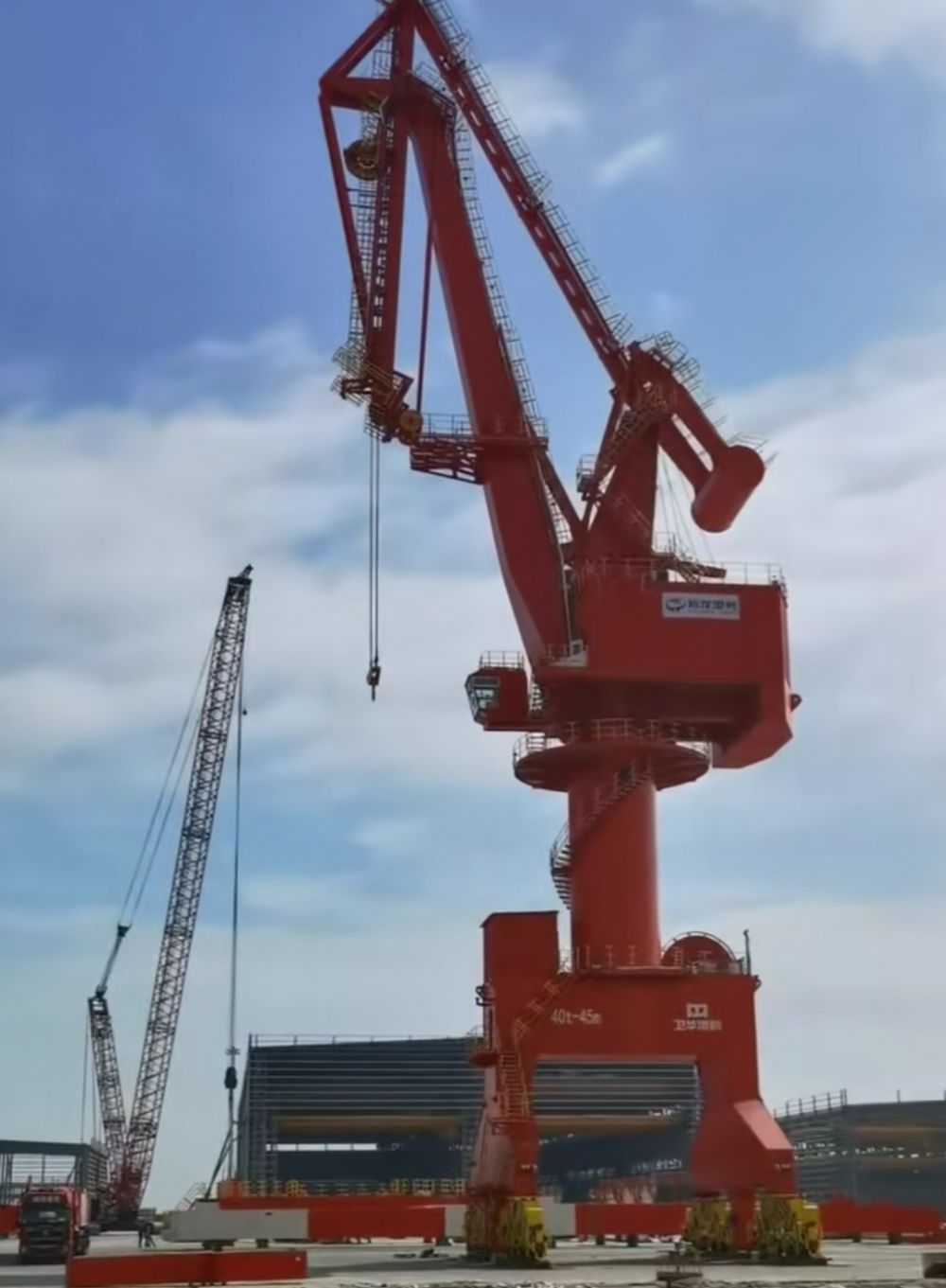 上海港機(jī)、港口起重機(jī)、岸邊門(mén)座式起重機(jī)、門(mén)座吊