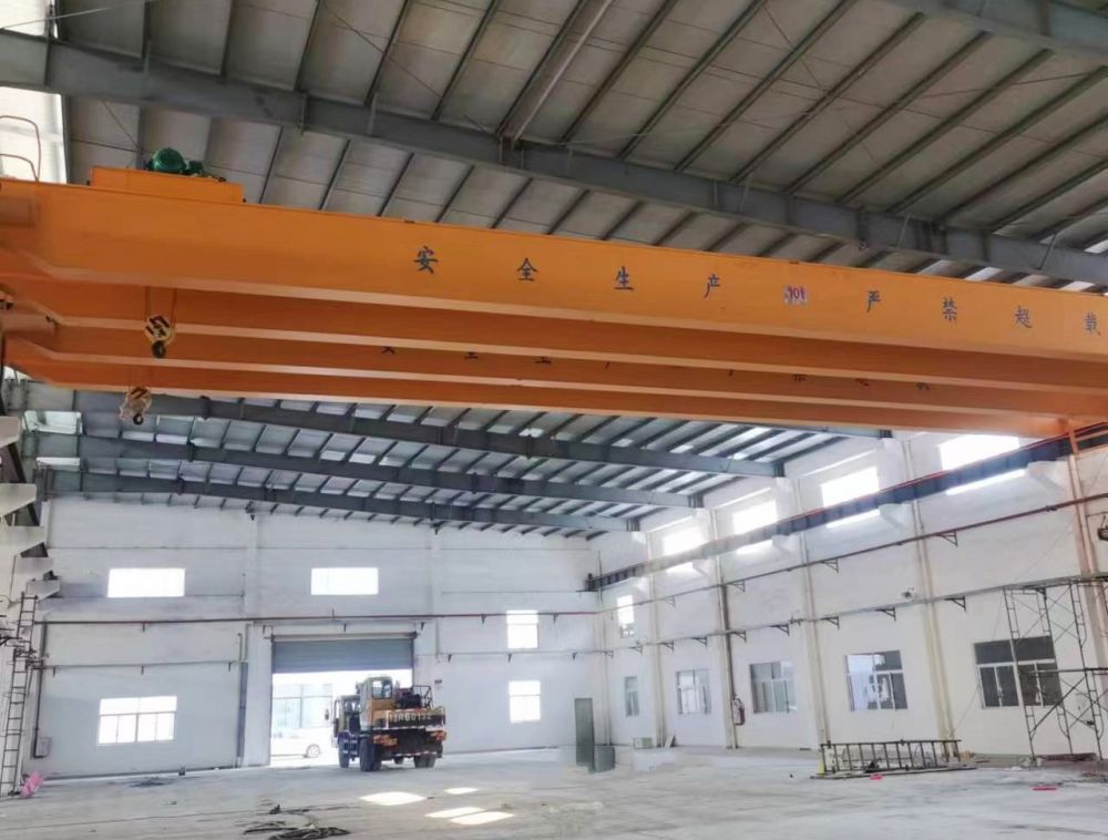 雙梁橋式起重機(jī)、吊機(jī)、天車、桁吊廠家品牌價(jià)格、型號(hào)規(guī)格、技術(shù)參數(shù)